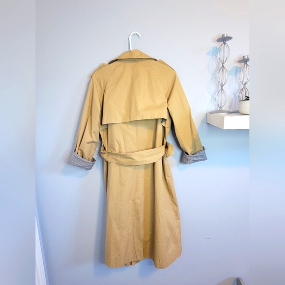 Long trench coat - Picture 2 of 2